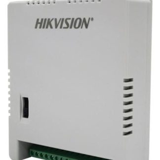 FUENTE DE PODER REGULADA 12 VCC - 13.5 VCC - 15 VCC PARA 8 CAMARAS - 1 AMP POR SALIDA - VOLTAJE DE ENTRADA 90 130 VCA - FILTRO DE RUIDO PARA CAMARAS 4K