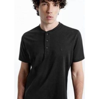 PLAYERA CUELLO REDONDO NEGRO NEXT CO