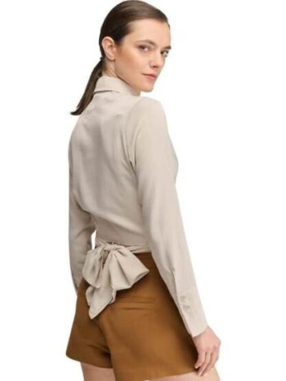 BLUSA CROP SATINADA AVENA HOLLY LAND - Image 5