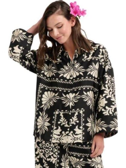 BLUSA SATINADA NEGRO HOLLY LAND - Image 3