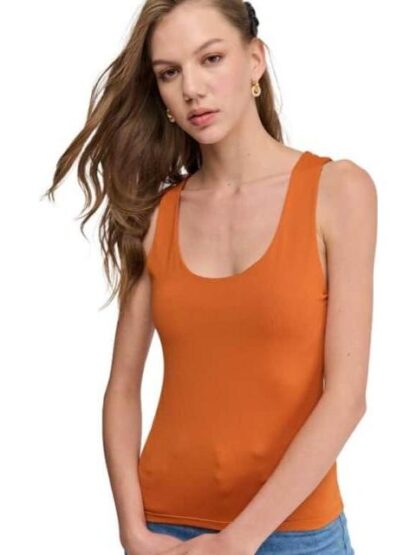 BLUSA SIN MANGAS CAMEL HOLLY LAND - Image 5
