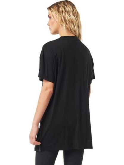 BLUSON ESTAMPADO NEGRO HOLLY LAND - Image 3
