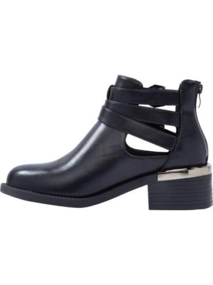 BOTA CON ABERTURA SUELA TRACK NEGRO TIERRA BENDITA - Image 5