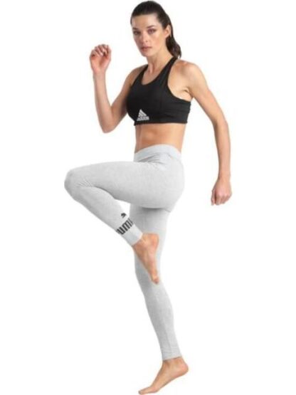 LEGGINGS ESS LOGO GRIS PUMA - Image 5