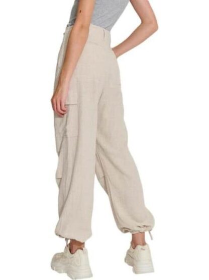 PANTALON CARGO DE LINO BEIGE HOLLY LAND - Image 3