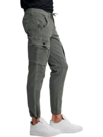 PANTALON CARGO GRIS ARRIBA DE LA MONTANA - Image 5