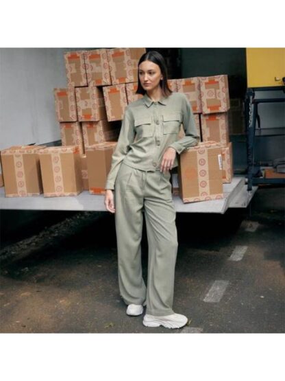 PANTALON CON CINTURON VERDE OLIVO HOLLY LAND - Image 6