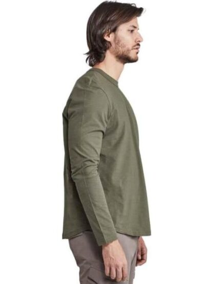 PLAYERA BASICA MANGA LARGA CUELLO REDONDO VERDE OLIVO NEXT CO - Image 3