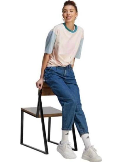 PLAYERA ESSENTIALS BOYFRIEND MULTICOLOR ADIDAS - Image 3