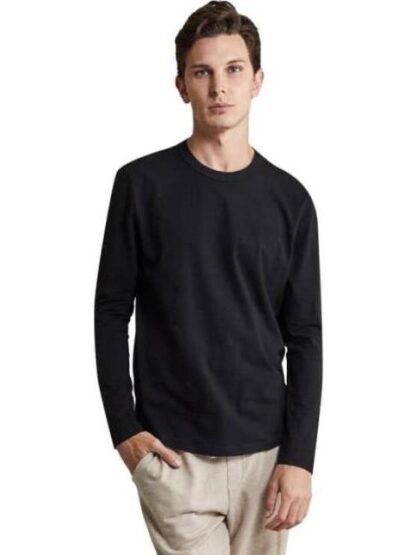PLAYERA MANGA LARGA NEGRO NEXT CO