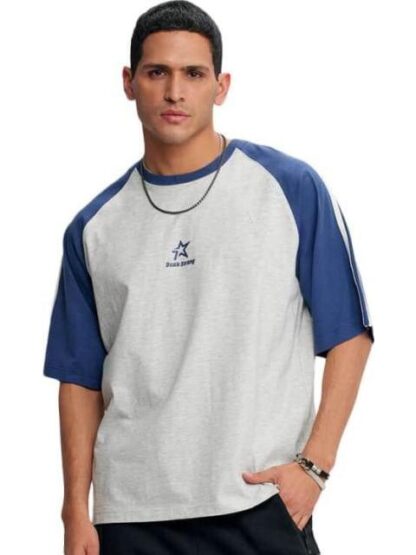 PLAYERA MANGA LARGA PRINT LOCALIZADO GRIS HARD SODA - Image 4