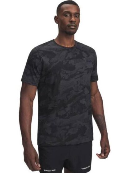 PLAYERA PJT RCK AOP SS NEGRO UNDER ARMOUR MEXICO