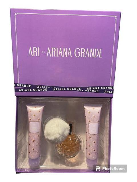 ARIANA GRANDE ARI SET DE 3 PZ PARA MUJER - Image 3