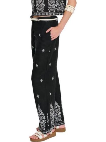 PANTALON BORDADO NEGRO HOLLY LAND - Image 4