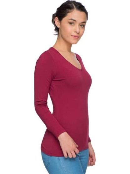 PLAYERA CUELLO V VINO HOLLY LAND - Image 5