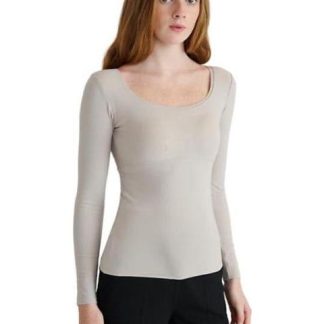 BLUSA CON COPAS BEIGE HOLLY LAND