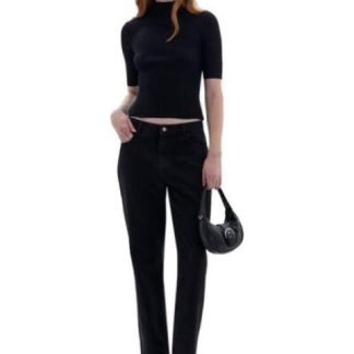 BLUSA CUELLO ALTO NEGRO HOLLY LAND