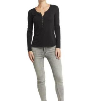 PLAYERA MANGA LARGA NEGRO HOLLY LAND