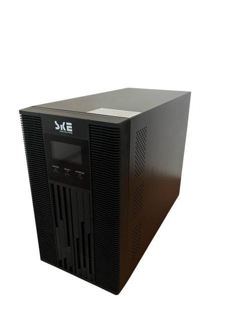 UPS ONLINE SKE ENERGY (UH113 LS) 3 000VA-2 700W MONOFASICO DOBLE CONVERSION COLOR NEGRO VOLTAJE DE ENTRADA Y SALIDA 120V