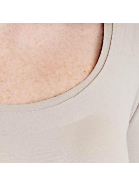 BLUSA CON COPAS BEIGE HOLLY LAND - Imagen 5