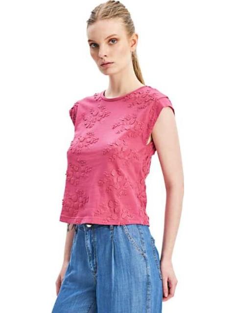 BLUSA CON DETALLES BORDADOS VINO HOLLY LAND - Imagen 3