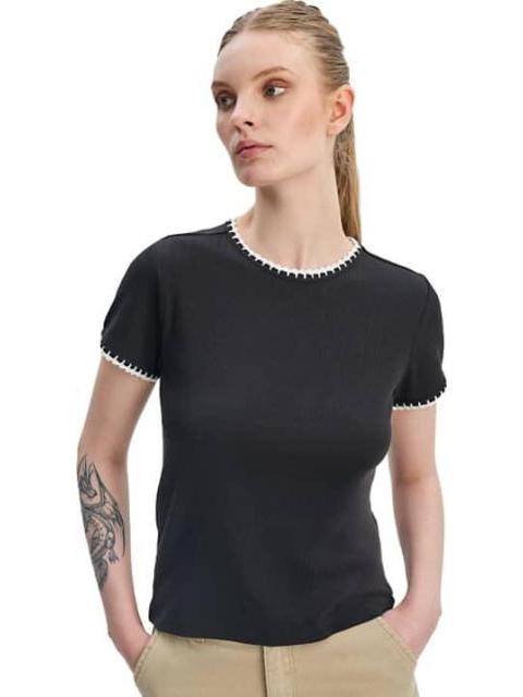 BLUSA MANGA CORTA NEGRO HOLLY LAND - Imagen 4