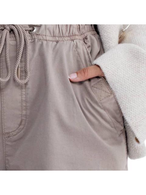 PANTALON JOGGER BEIGE/HUESO SANTA LOLA - Imagen 6
