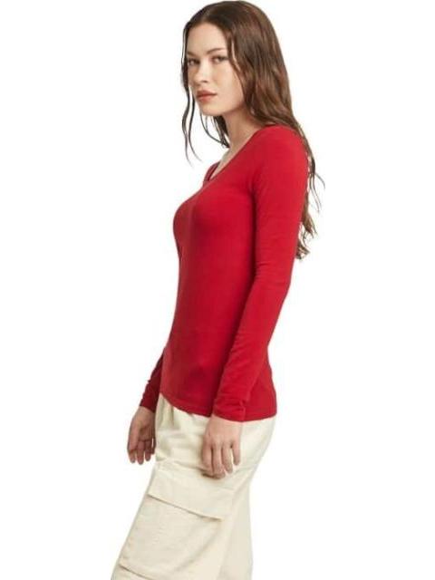 PLAYERA MANGA LARGA ROJO HOLLY LAND - Imagen 3