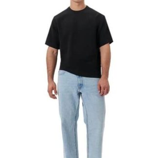 PLAYERA CUELLO REDONDO NEGRO HARD SODA