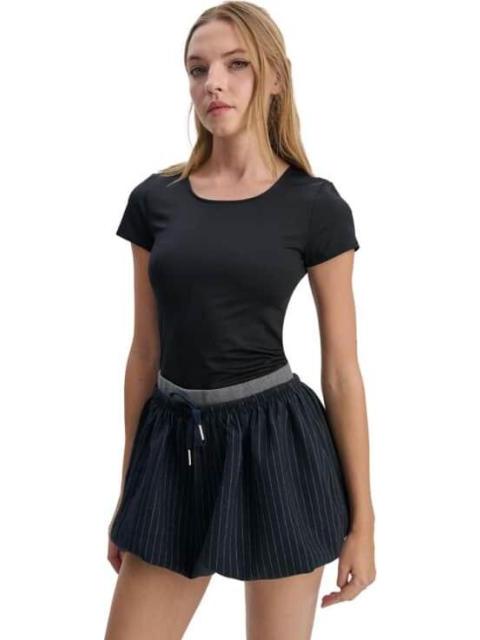 PLAYERA LISA NEGRO HOLLY LAND - Imagen 5