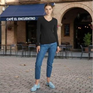 PLAYERA MANGA LARGA NEGRO HOLLY LAND