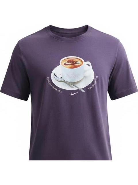 PLAYERA U NSW TEE STD CAFE SWOOSH MUG MORADO NIKE