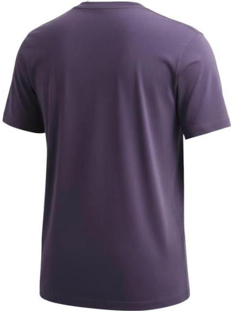PLAYERA U NSW TEE STD CAFE SWOOSH MUG MORADO NIKE - Imagen 2