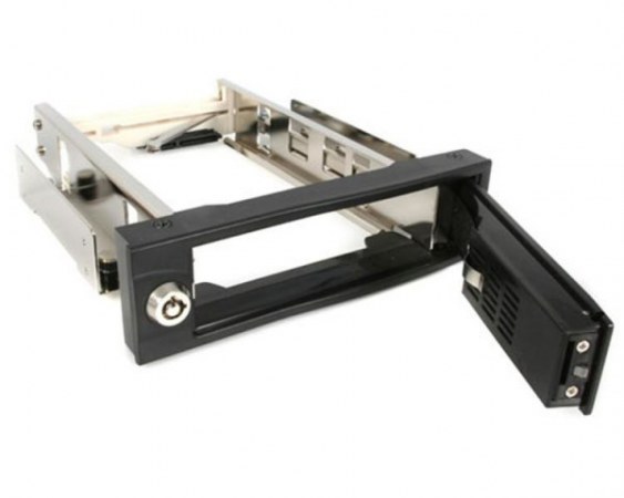 STARTECH HSB100SATBK RACK MOVIL DE ALUMINIO DE 5.25 PARA UN DISCO DURO HDD SATA DE 3.5 SIN BANDEJA - HOT SWAP - Imagen 4