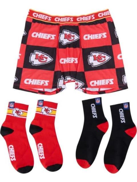 SET DE ROPA INTERIOR BOXER MAS 2 PARES DE CALCETINES ROJO NFL