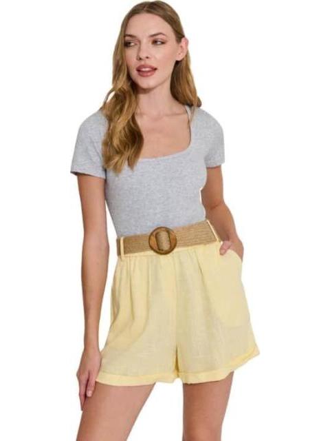 SHORT DE LINO CON CINTURON DE PAJA AMARILLO HOLLY LAND