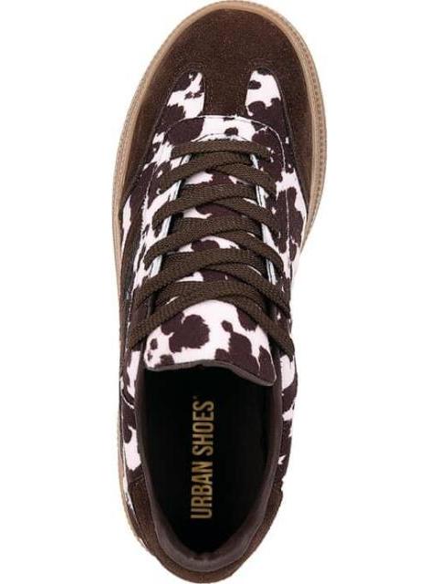 TENIS AGUJETA CON ESTAMPADO VACA CAFE URBAN SHOES - Imagen 3