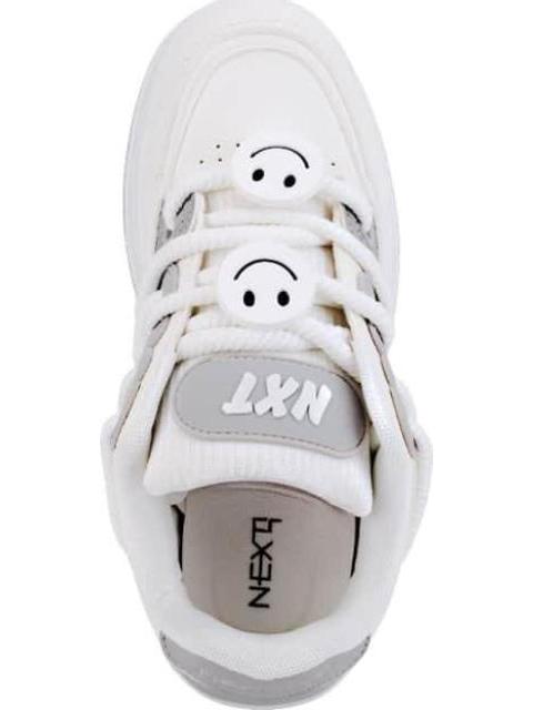 TENIS CASUAL SKATE BICOLOR MULTIAGUJETA BLANCO NEXT CO - Imagen 3