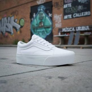 TENIS SKATE UA OLD SKOOL STACKFORM BLANCO VANS